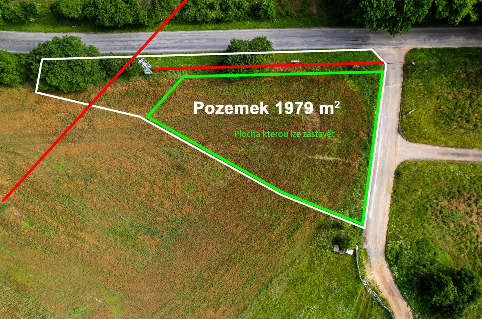 Mapa pozemku s vyznačenou částí, kde lze stavět